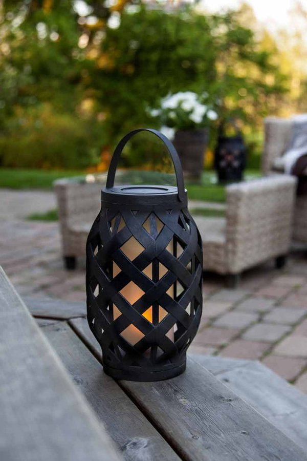 LED-Laterne "Flame Lantern", schwarz, imitiert Feuer, Batterie, Timer, 140x230mm
